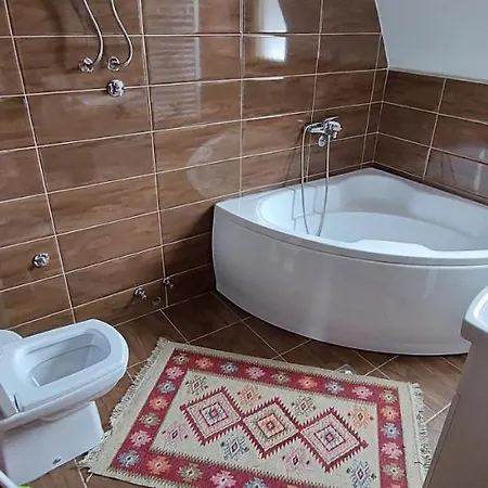 Pensiune Tri Srca Beserovina